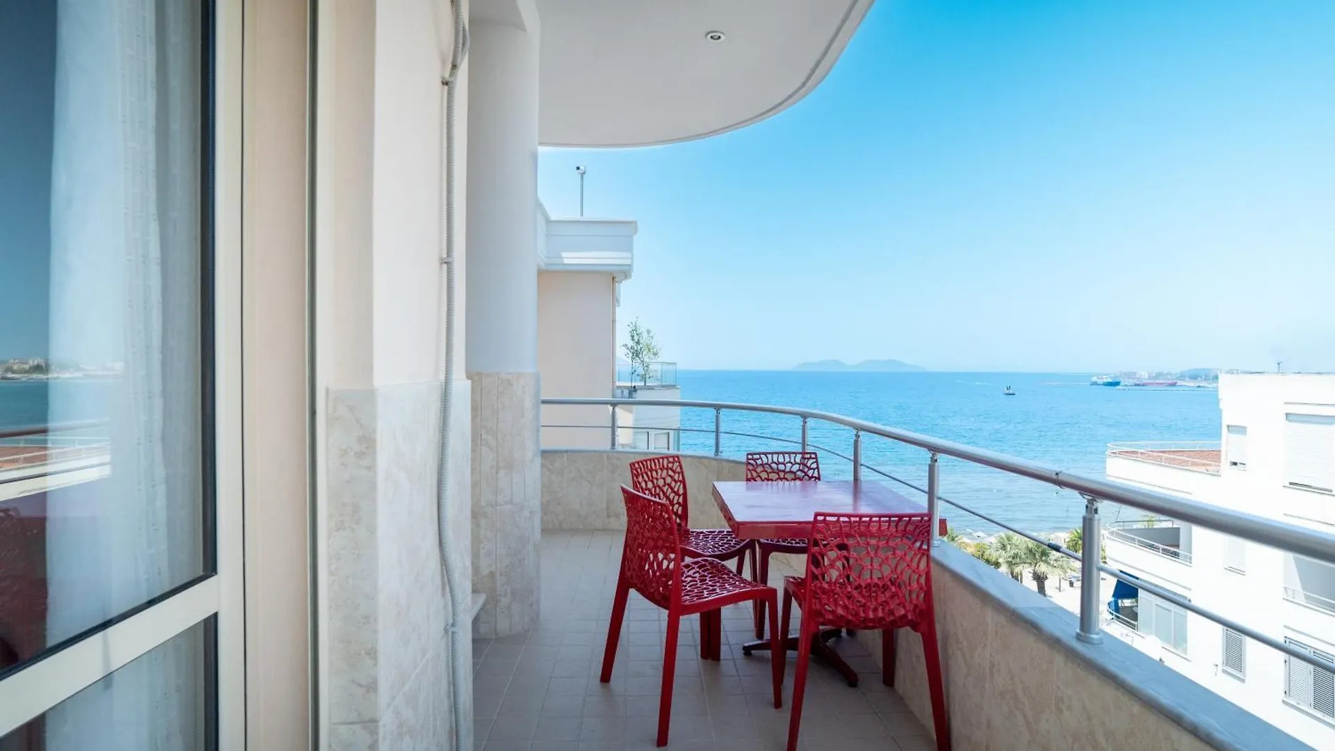 Top-Floor Seaview Apartment Vlorë